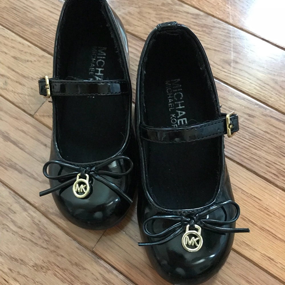 Michael Kors Girls Patent Leather Blk Shoes Sz 9